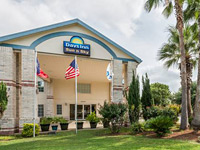 Days Inn by Wyndham San Antonio Southeast/Frost Bank Center
