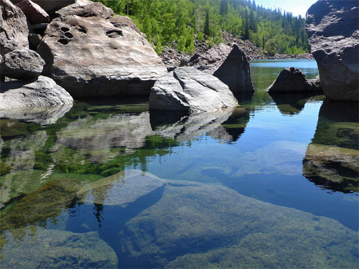 Big boulders and clear water, Green Lake