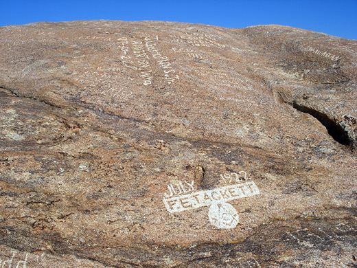Inscriptions near the Independence Rock summit