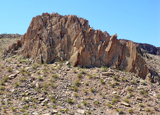 Jagged limestone outcrop above Rainbow Canyon