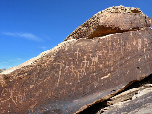 Human-like petroglyphs