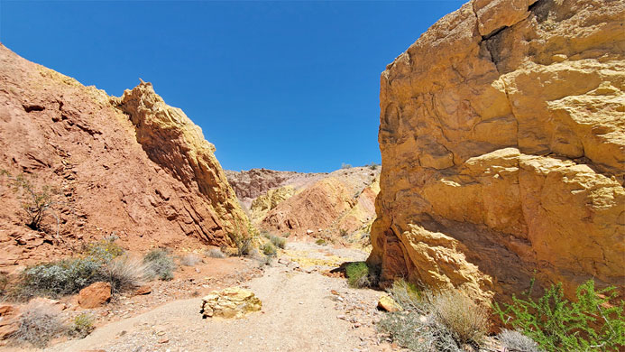 Cliffs at the lower end of Rainbow Canyon