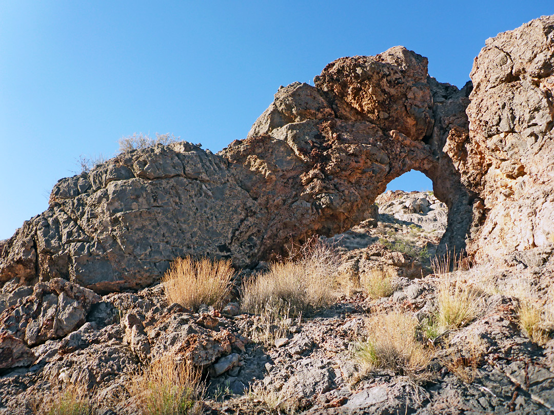 Jagged arch