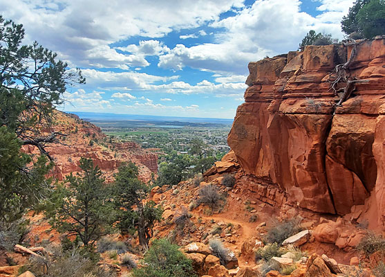 Squaw Trail, below a red cliff