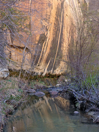 Streaked cliff